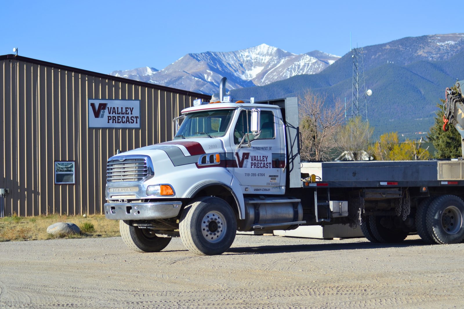 truck and building